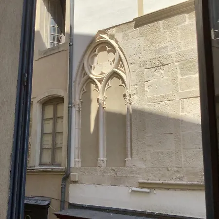 Superbe Avec Cheminée Ornementale